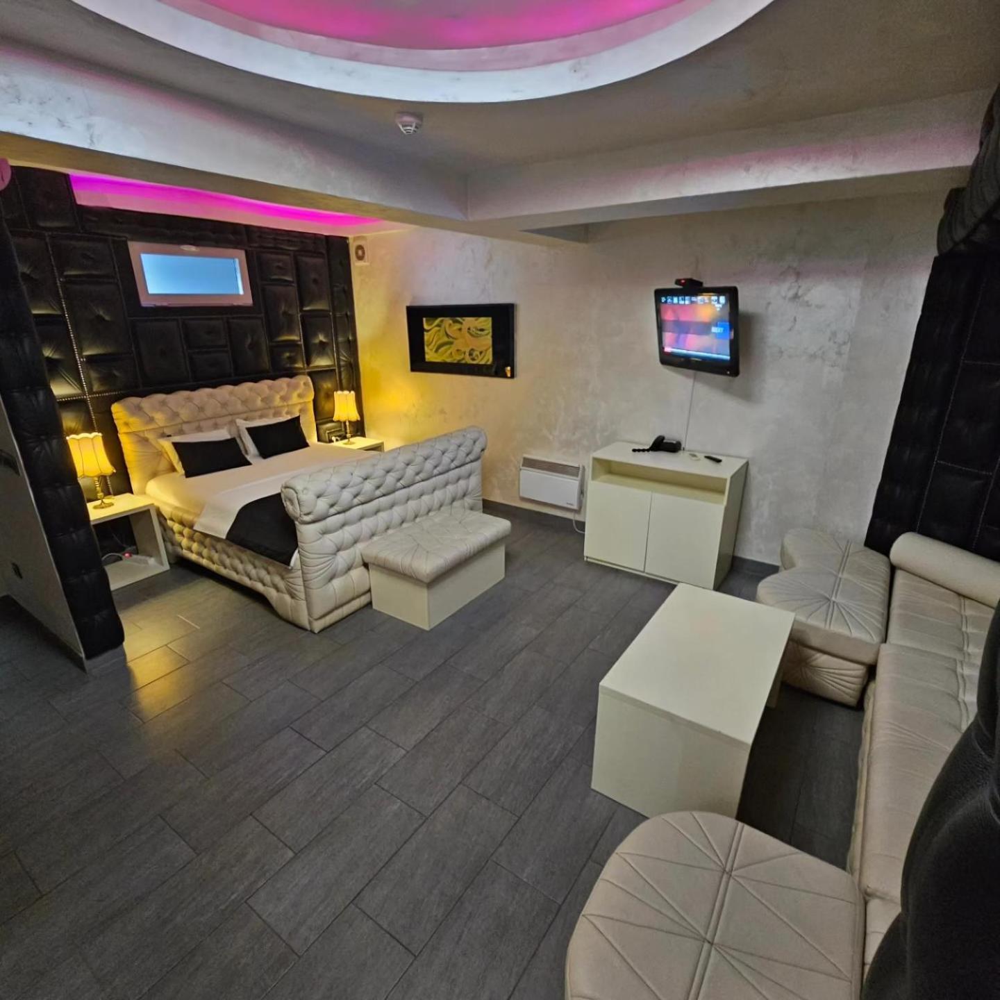 Olympic Wellness & Spa Hotel ベオグラード エクステリア 写真