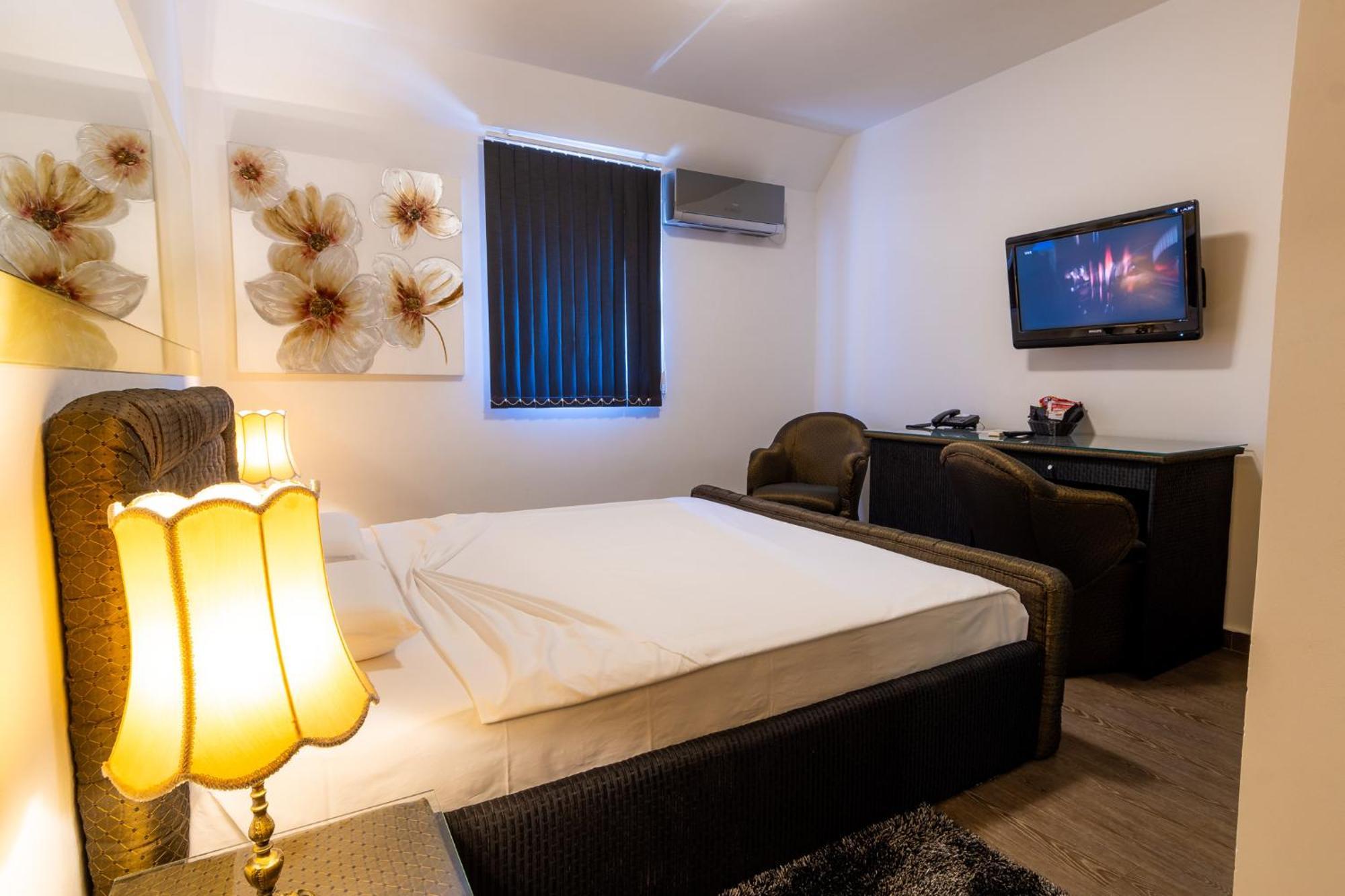 Olympic Wellness & Spa Hotel ベオグラード エクステリア 写真